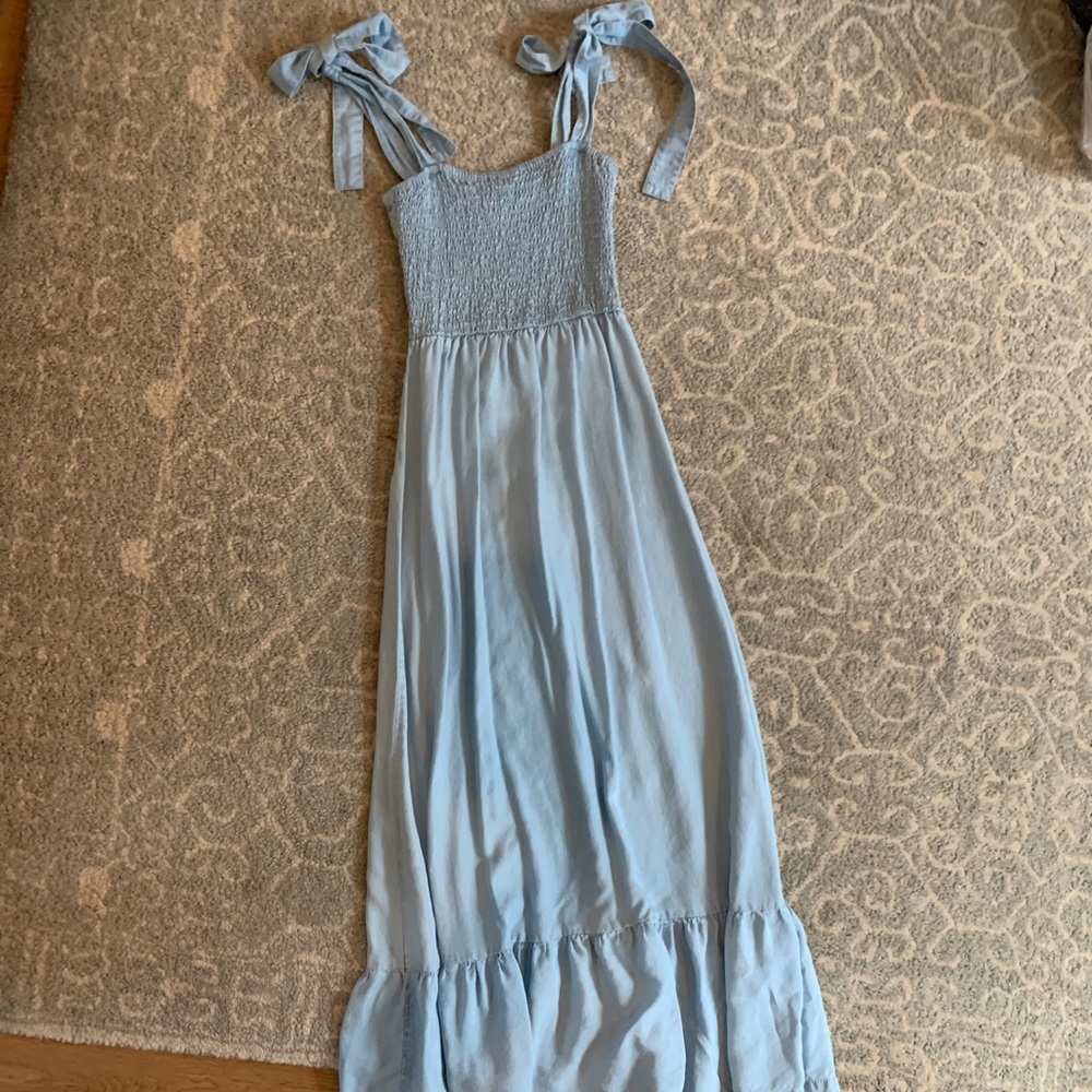 H&M tie shoulder light blue denim chambray dress tiered